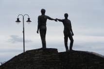 Hands Across the Divide peace sculpture in Derry 