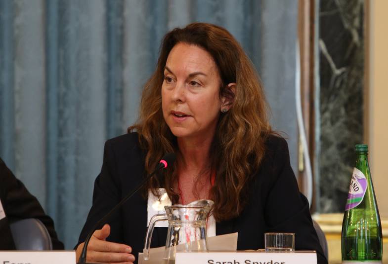 Dr Sarah Snyder speaking at the Foreign Office conference on preventing extremism, London, 19 October 2016. (Credit: Foreign Office)