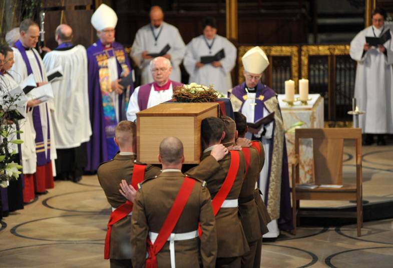 Archbishop of Canterbury leading prayers at Richard III reinterment