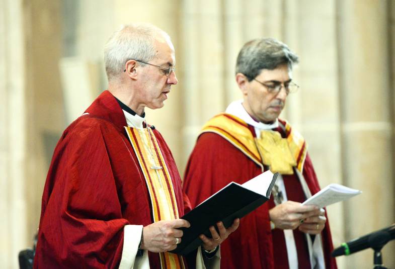 Archbishop Justin with the Bishop of London, Richard Chartres, and the Bishop of Winchester, Tim Dakin, at Winchester Cathedral.