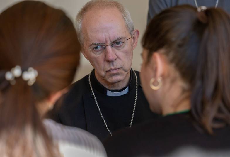 Archbishop Justin Welby with refugees from Nagorno Karabakh