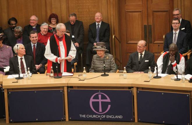 Archbishop Justin welcomes The Queen to General Synod, 24 November 2015 (Photograph: Andrew Dunsmore/Picture Partnership) 
