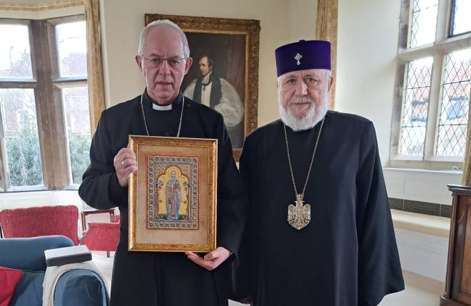 The Archbishop of Canterbury receives an icon gift from His Holiness Karekin II in Canterbury. Photo: Lambeth Palace, 28 January 2024. 